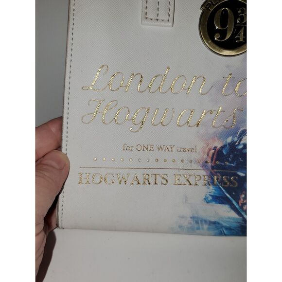 A Harry Potty Hogwarts Express Train Purse Crossbody Bag Collectible As-Is - Picture 2 of 10